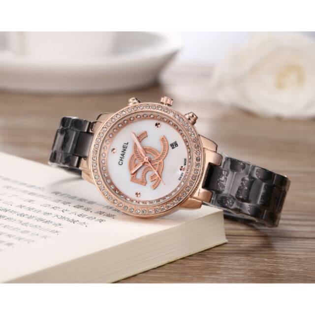 Jam chanel 5152.  (H2)