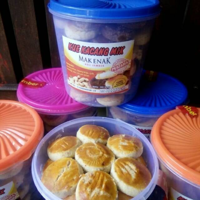 

Kue kacang Mak Enak