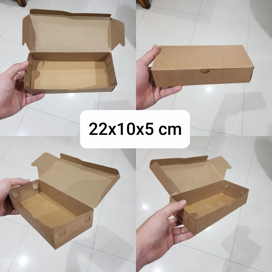 

dus cokelat uk. 22x10x5 untuk kue, salmon en croute dll. (HARGA UNTUK 10 PCS DUS)