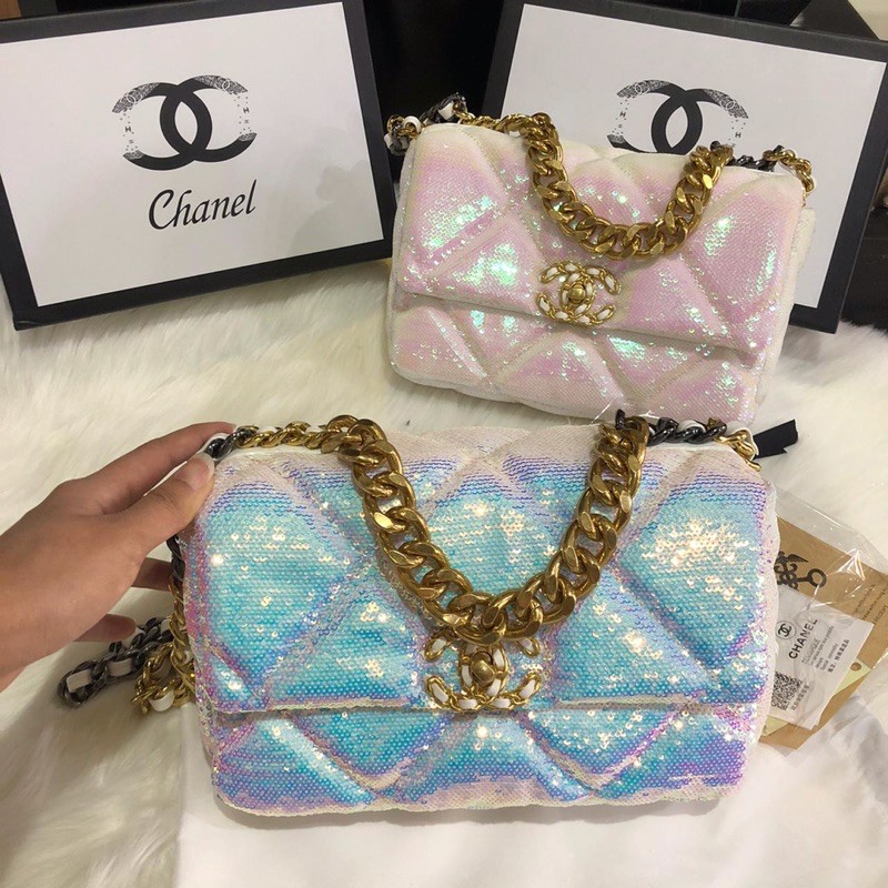 CH4N3L 19 Flap Sequins 2168 with Box