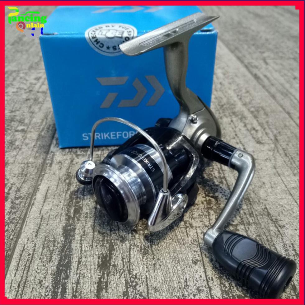 Reel Daiwa Alat Pancing Daiwa 1000 Reel Daiwa Strike Force 1000 B Reel