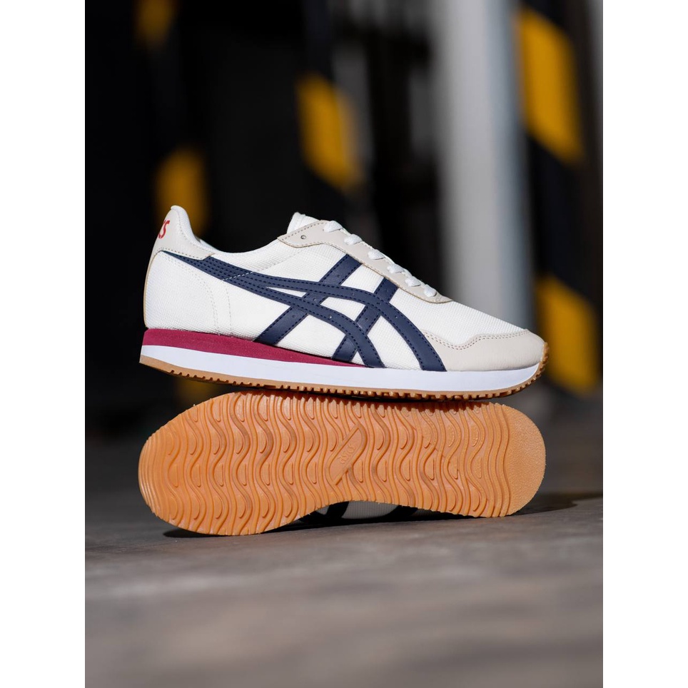 asics tiger 42