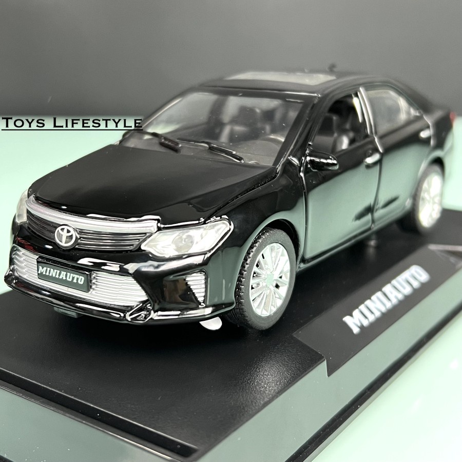 Mobil MiniAuto Diecast - Toyota Camry Skala 1:32