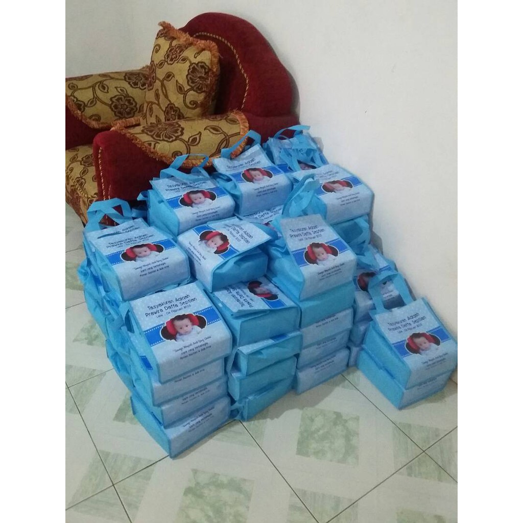 Tas Berkat Aqiqah Haul kirim doa 4 Bulan 7 Bulan Tahlilan Kehamilan Sangjit Imlek Hajatan Haji Umroh Tas Souvenir Tasyakuran Kirim Doa 40 Hari 100 Hari 1 Tahun Custom Pakai Nama dan Foto Ukuran Dus Nasi Tas Hajatan Syukuran