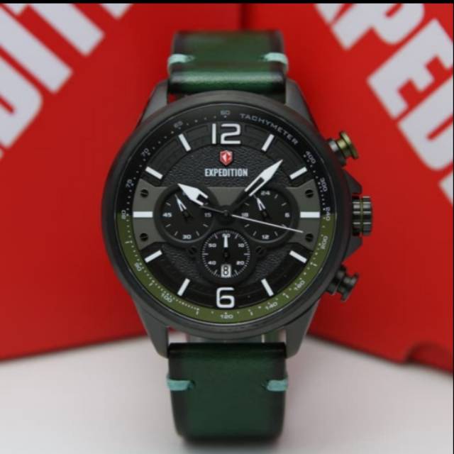 Jam pria Expedition 6796 hitam hijau