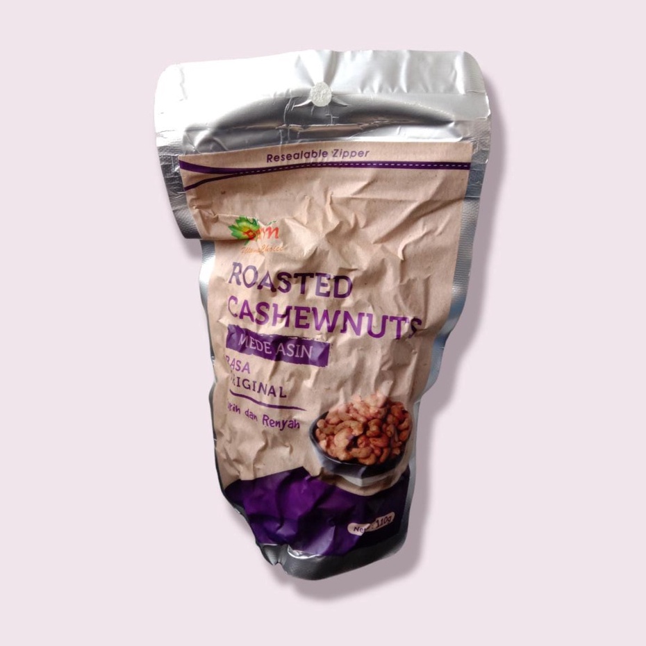 

GREEN FARM ROASTED CASHEWNUTS 110 GR / KACANG MEDE ASIN RASA ORIGINAL GURIH DAN RENYAH