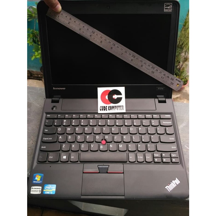core i3/4gb ram/X131e Lenovo ThinkPad/lcd 12"