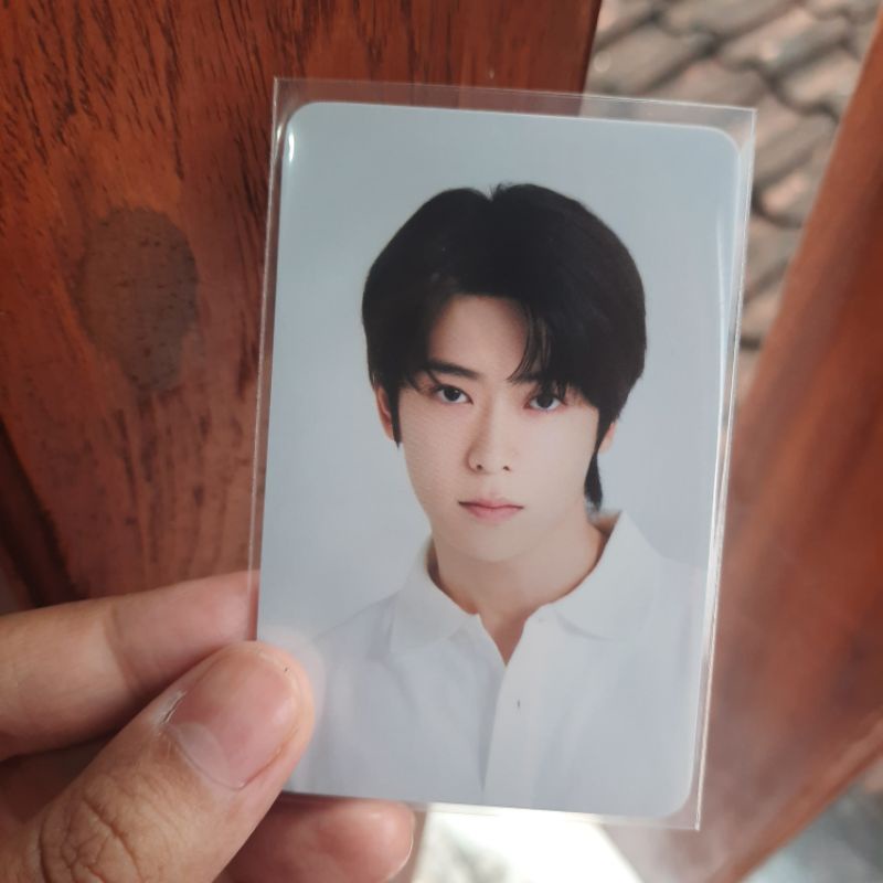 pc jaehyun benefit ktown season greetings 2022 sg22 jaehyun bene ktown + pc ten pink hitchhiker wayv