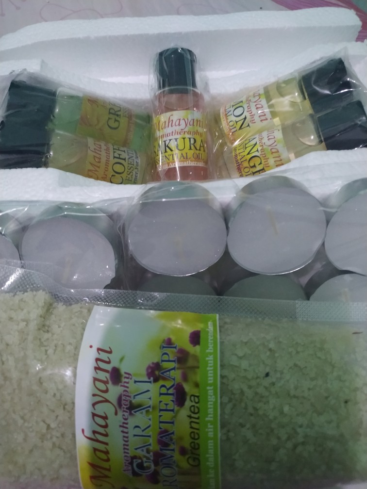 Minyak Aromaterapi /aromatherapy Oil Burner /diffuser Aromatherapy Oil /pengharum Ruangan Botol 20ml