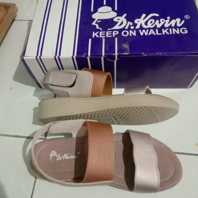 ❌SOLD❌ Sandal tali wanita Dr. Kevin