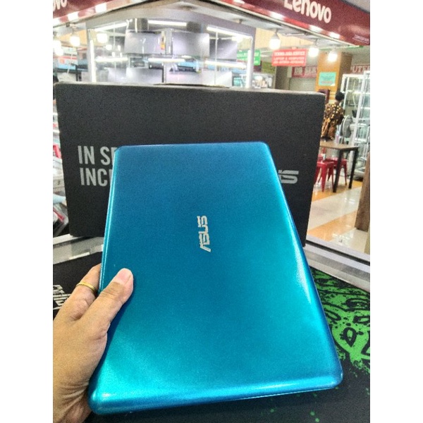 Notebook laptop Second seken bekas bagus Asus E202 FULLSET lengkap dengan kitab-kitabnya 12 inc bagus like new mulus  Termurah