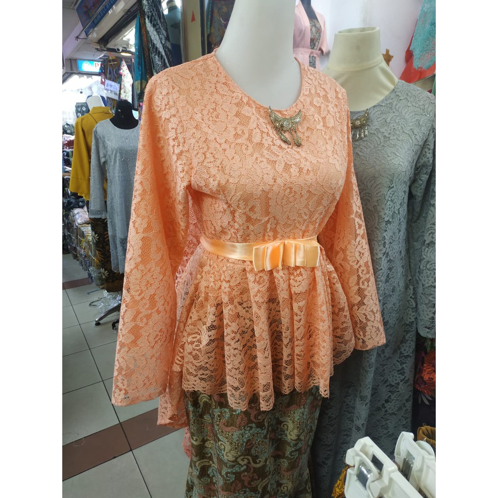 ASS&gt; SET KEBAYA AURORA -OUTFIT KEBAYA MODERN - KEBAYA FASHION WANITA - KEBAYA BRUKAT PINGUIN TERBARU