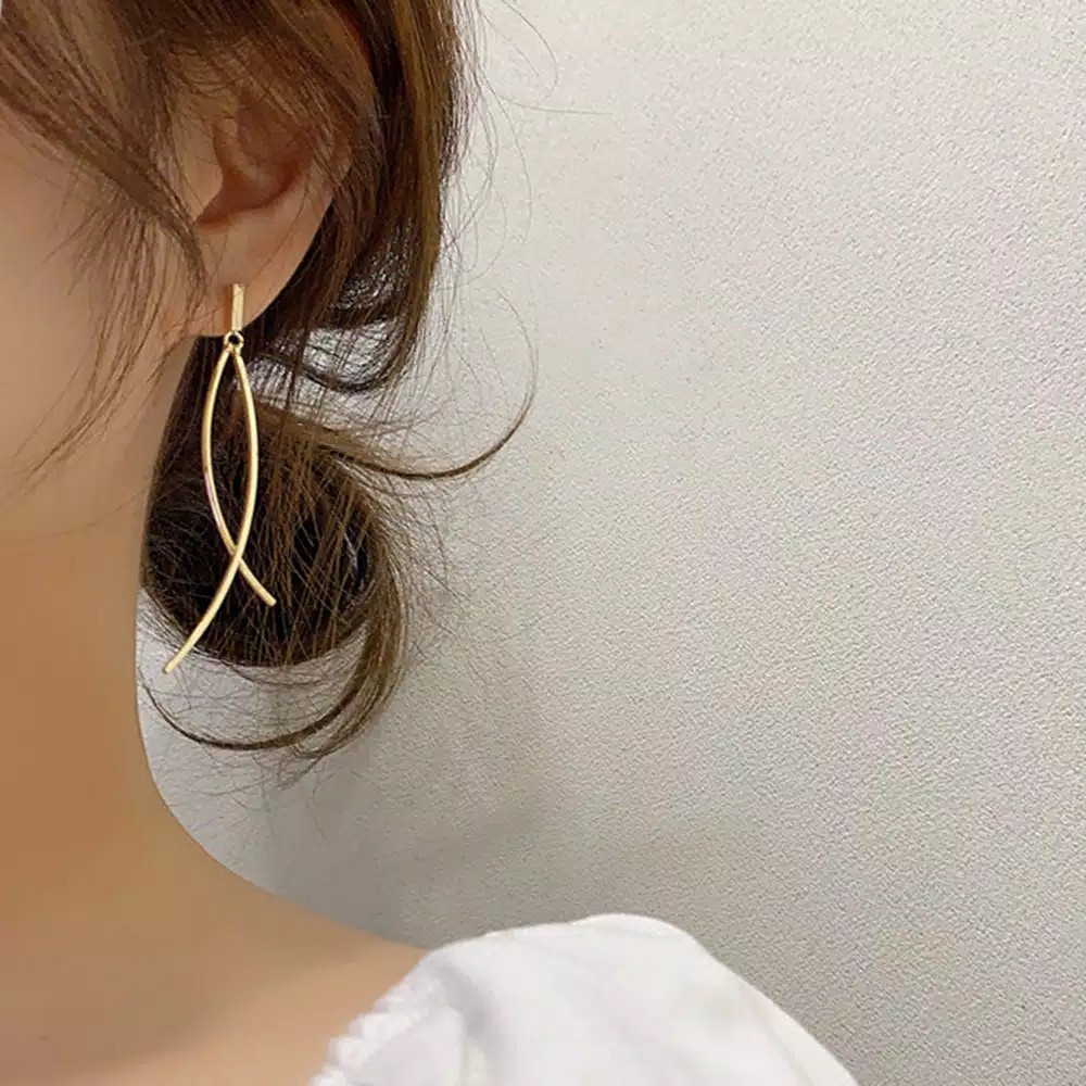 Anting Gantung Panjang Model Silang Elegan untuk Wanita