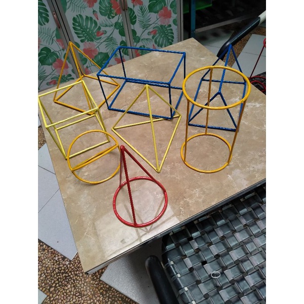 Bangun ruang Alat peraga matematika