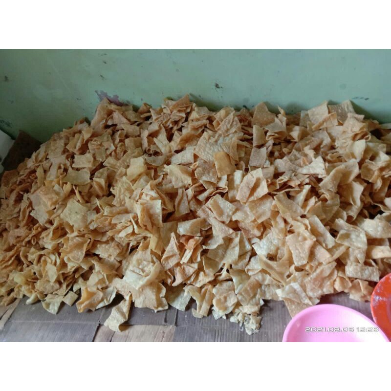 

Pangsit Goreng/Keripik Bawang