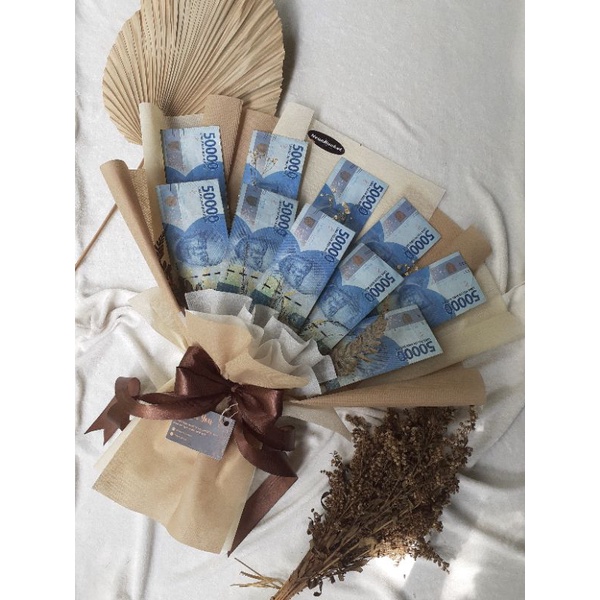 BUKET UANG 50 RIBUAN KADO COWOK CEWEK MURAH MEWAH