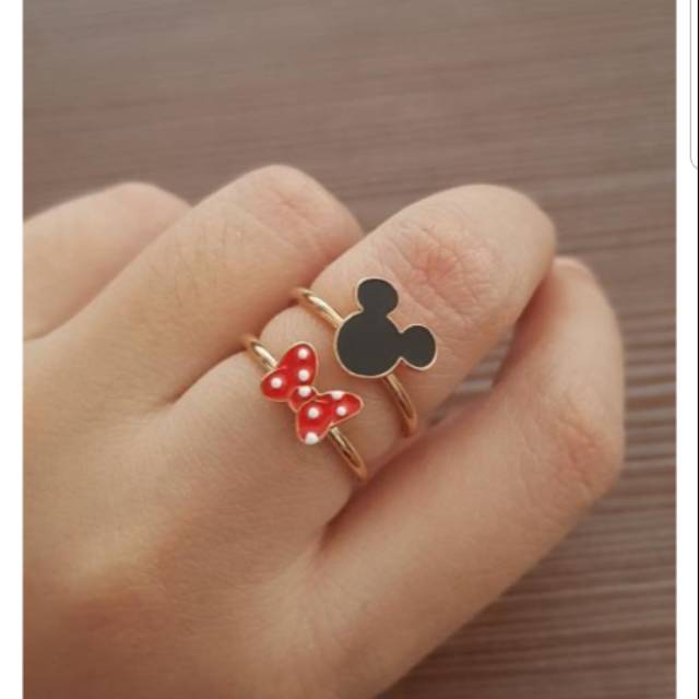 

asesoris mickey kepala dan pita