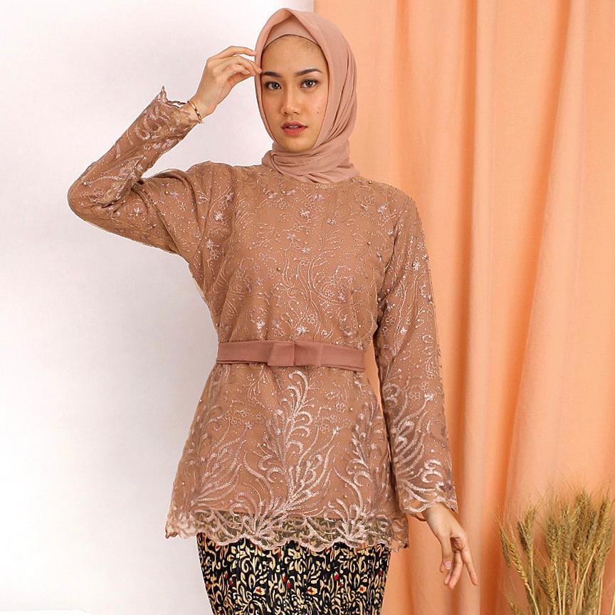 (DIJAMIN REALPICT) Kebaya Manohara Tile Bordir Glitter + Mutiara Tunik Wisuda Kondangan Rok Plisket-MOCCA ATASAN AJA