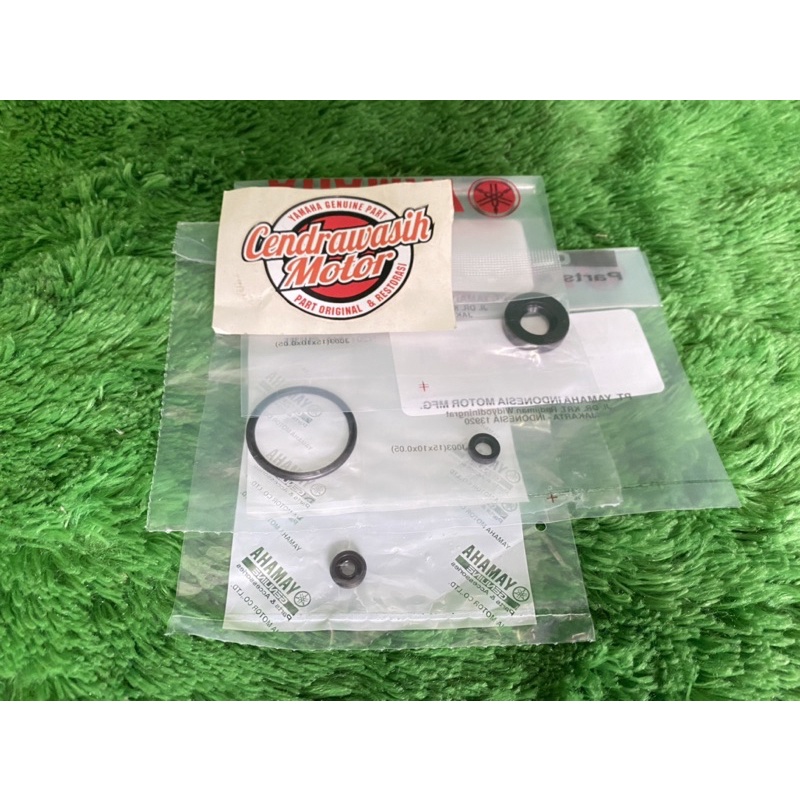 Seal Sil Pompa Oli Samping Original Yamaha  F1zr F1z Fizr Fiz Sigma Alfa Champ V80 V75
