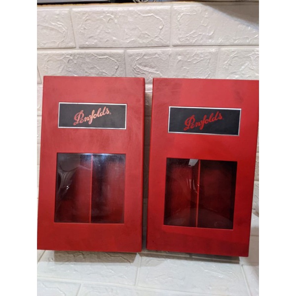 

hardbox cardbox souvenir bottle kotak kado 32.5x19x9.5cm. Penfolds