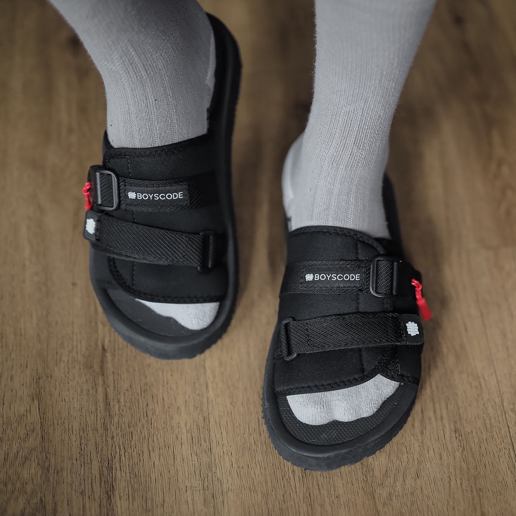 Sendal Gunung Distro Pria Wanita Boyscode Sakazuki Hitam / Sandal Outdoor Pria / Sandal Selop Pria Original