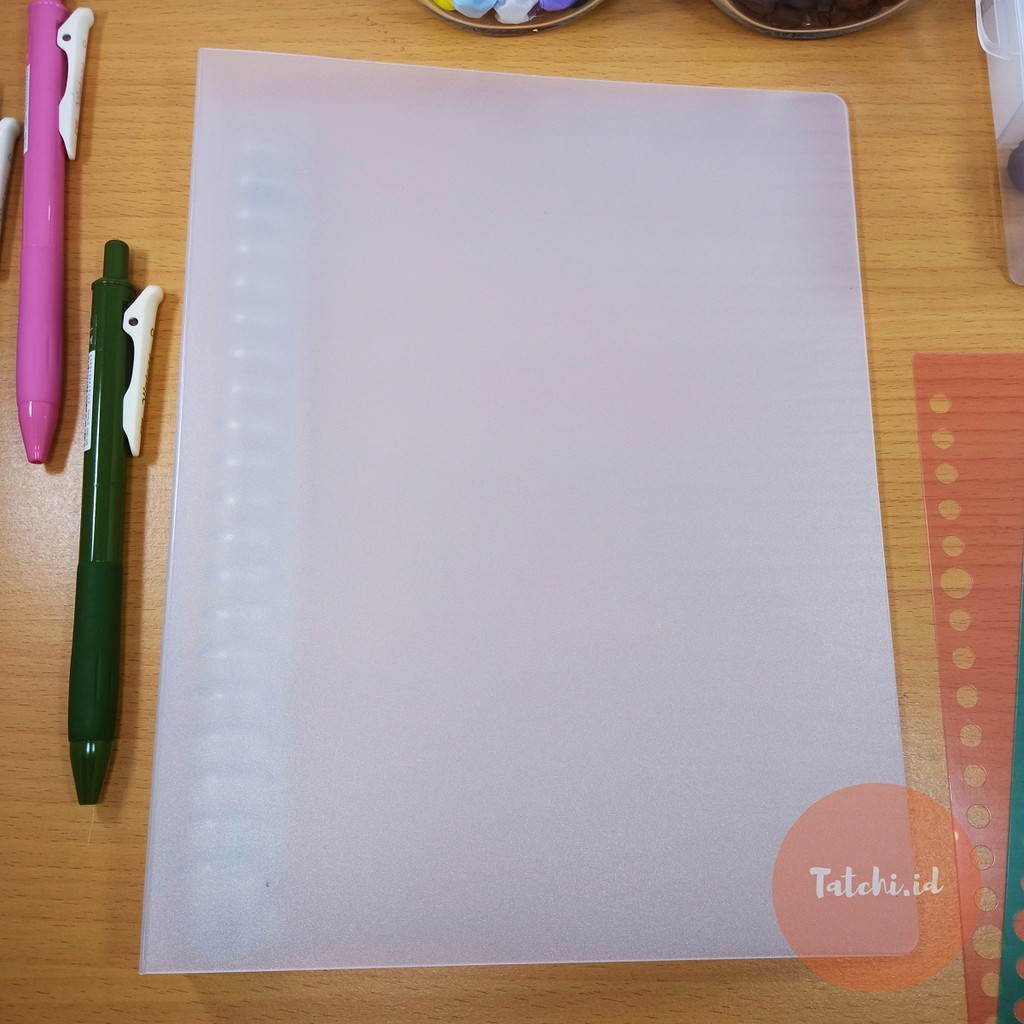 

A5 Loose Leaf Binder Frosted Clear Cover 20 holes