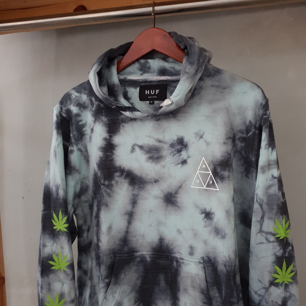 HUF HOODIE