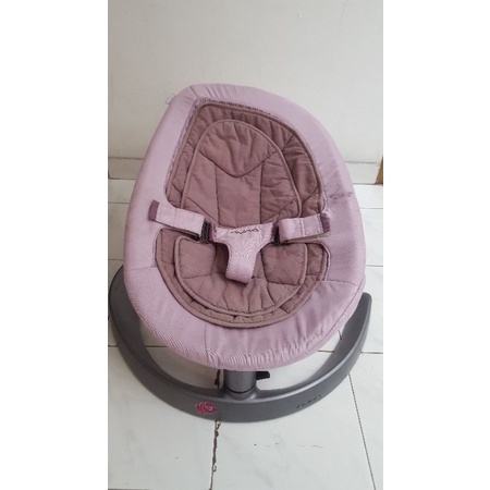 Bouncer Nuna Leaf Wind - Grape [bekas pakai/preloved]