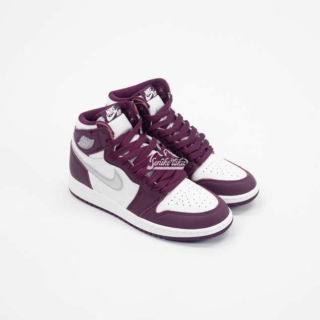 Air Jordan 1 Retro High OG Bordeaux GS