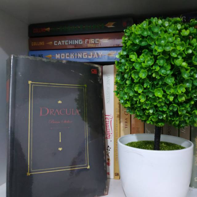 Dracula Drakula  Bram Stoker Novel Klasik Bekas Preloved