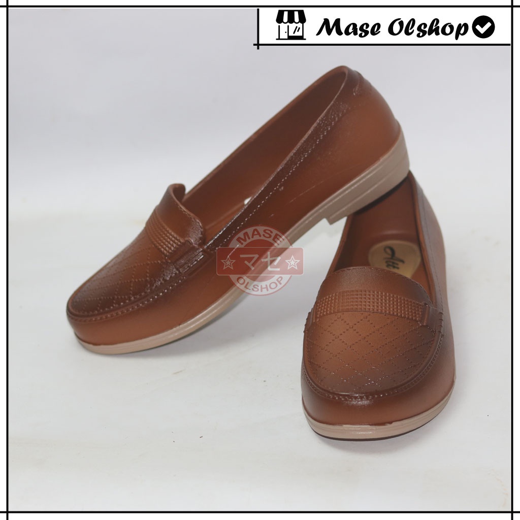 Sepatu Kerja Loafers Karet Wanita ATT NSK 475