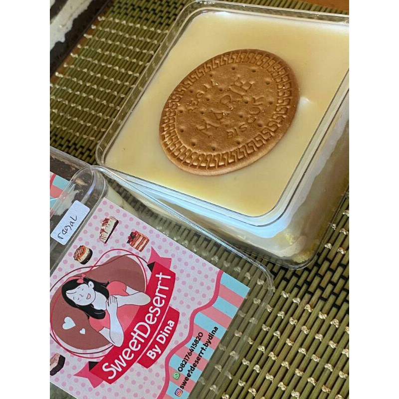 

Regal white coklat desert box