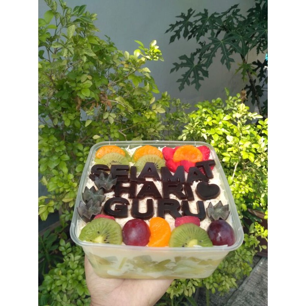 

(PO H-2) SALAD BY REQUEST UK.1500ML (BIRTHDAY, ANNIV, DLL)