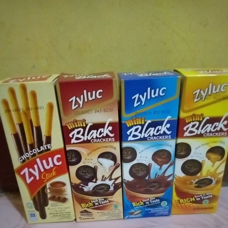 PCS - Zyluc Mini Biscuit 45g 33g Varian Baru Biskuit Stick Black Cracker Chocolate Tiramisu Orange Ziluk Ziluc