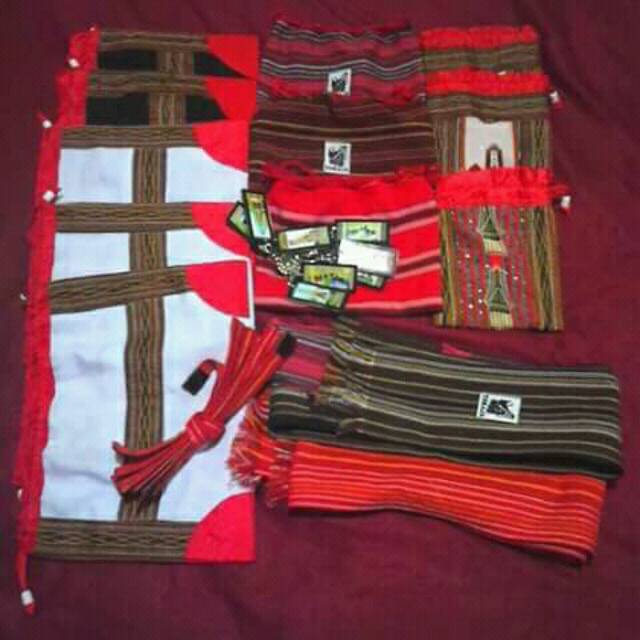 Gelang, gantungan, Shall, Tas kecil(Sepu) Toraja asli