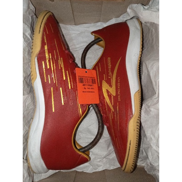 Sepatu Futsal Specs Lightspeed Reborn Maroon