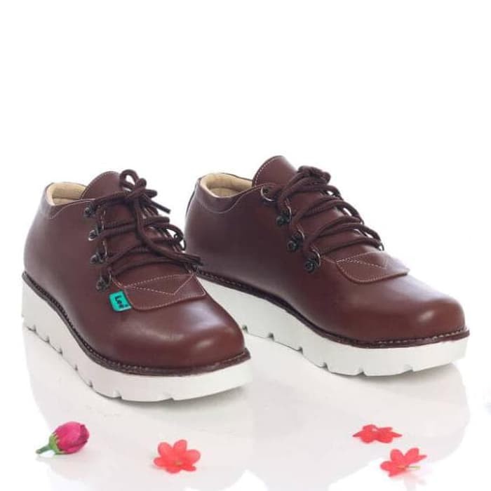 SEPATU FASHION MERK LEE. KODE RING.COKFLAT SHOES