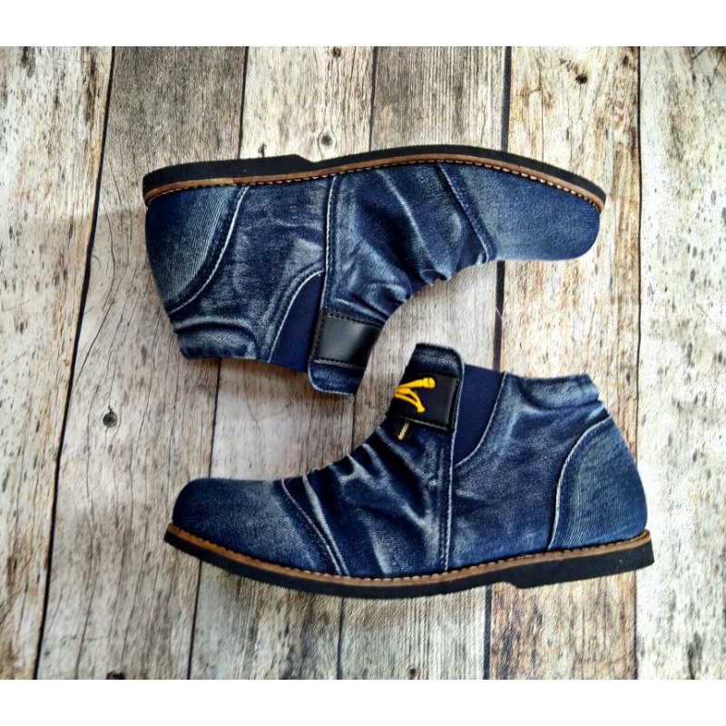 sepatu casual pria slip-on kerut bahan denim sneaker kerja &amp;santai