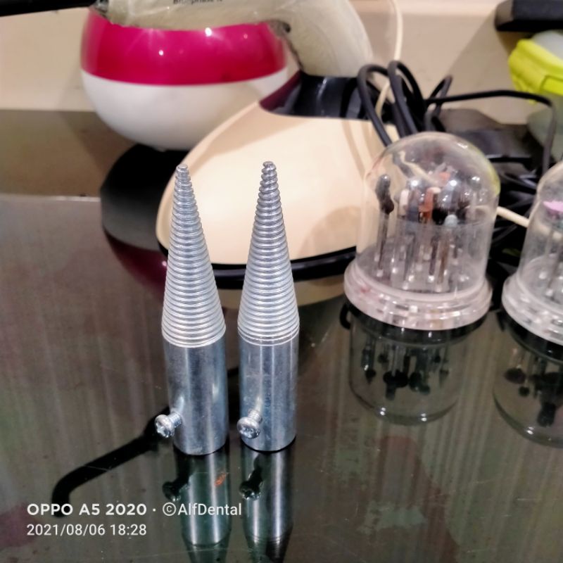 ulir gerinda / as gerinda kerucut