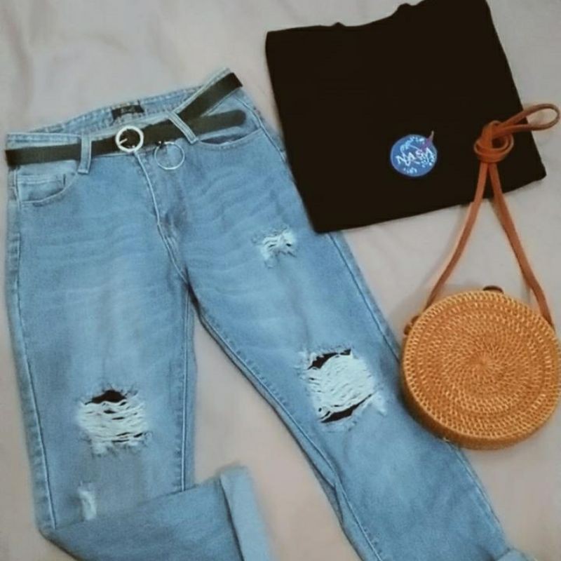 READY CREWNECK / SWEATER HITAM NASA