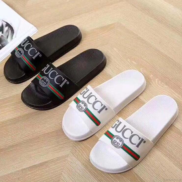 model sandal gucci