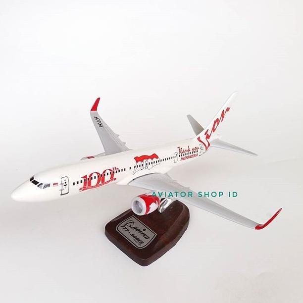 Miniatur Pesawat Lion Air 100 Th
