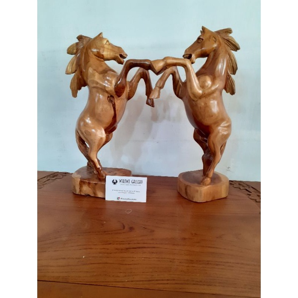 PATUNG KUDA KAYU JATI 35 cm