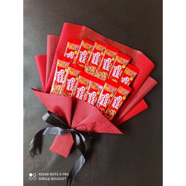 

Buket snack untuk hadiah hampers wisuda ulang tahun seminar proposal graduation