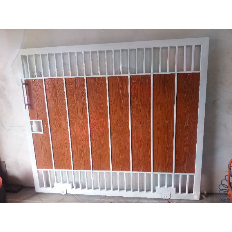 pintu dorong minimalis