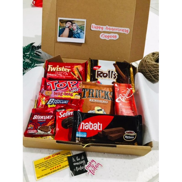 

SNACK BOX KEKINIAN / HAMPERS /KADO ULANG TAHUN