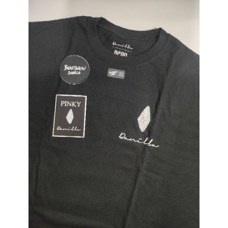 (BUAH TANGAN) T-SHIRT/KAOS DANILLA X HEADBANGINDUDE "PINKY"