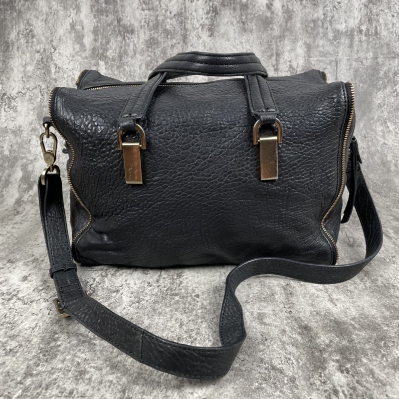 [PRELOVED] finn esker full leather motif kulit gajah