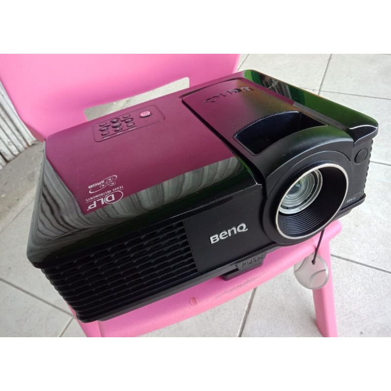 Jual DLP Projector BenQ MP512 2500 ANSI LUMENS Gambar Terang dan Jernih