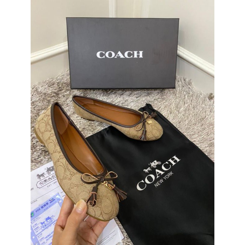 Coach jacquard ballet shoes 250rbSize 35-40
Free box and dustbag hitam
Fakebill